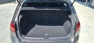 VOLKSWAGEN Golf usata, con Autoradio