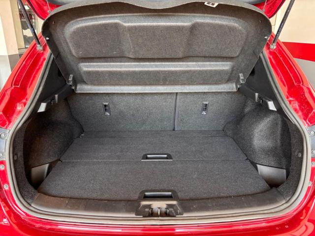NISSAN Qashqai usata, con Assistente abbaglianti