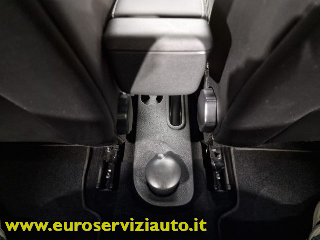RENAULT Clio usata, con Sedile posteriore sdoppiato