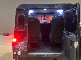 LAND ROVER Defender usata, con Bluetooth