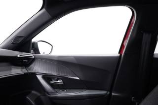 PEUGEOT 2008 usata, con Volante multifunzione