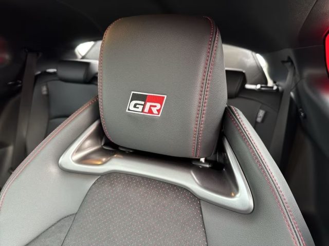 TOYOTA Yaris usata, con Controllo trazione