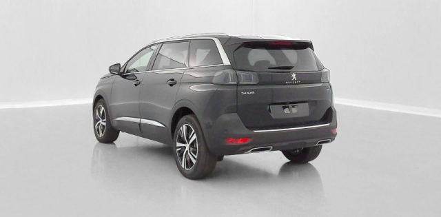 PEUGEOT 5008 usata, con Touch screen