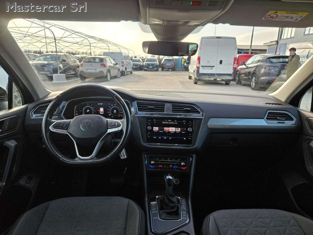 VOLKSWAGEN Tiguan usata, con Park Distance Control