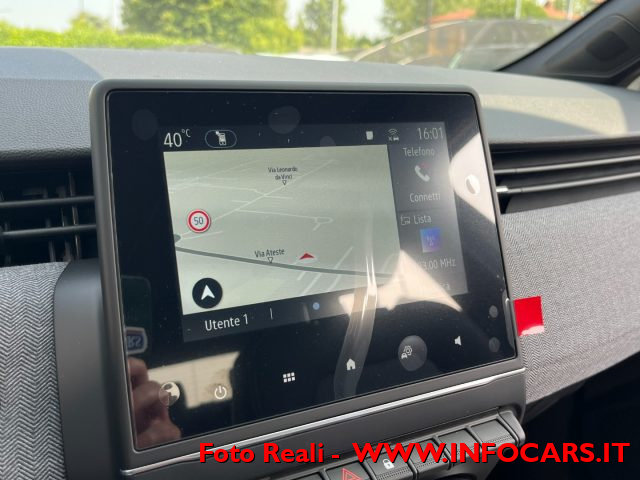 RENAULT Clio usata, con USB