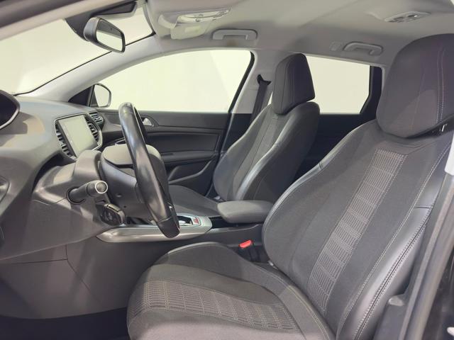 PEUGEOT 308 usata, con Controllo automatico clima