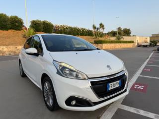 PEUGEOT 208 usata, con Limitatore di velocità
