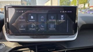 PEUGEOT 2008 usata, con Luci diurne LED