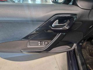 PEUGEOT 208 usata, con Sedile posteriore sdoppiato
