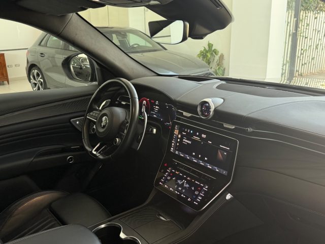MASERATI Grecale usata, con Interni in pelle