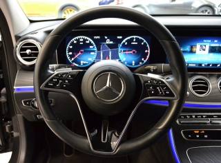 MERCEDES-BENZ E 220 usata, con Controllo trazione