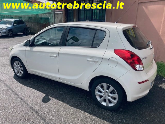 HYUNDAI i20 usata, con Airbag laterali