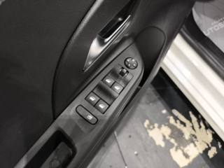 OPEL Corsa usata, con Climatizzatore