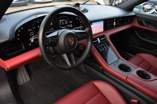 PORSCHE Taycan usata, con Autoradio