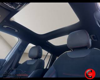 MERCEDES-BENZ GLB 200 usata, con Sedile posteriore sdoppiato