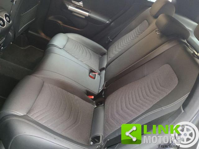 MERCEDES-BENZ GLA 250 usata, con Leve al volante