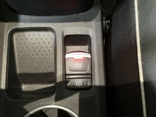 RENAULT Captur usata, con Hill holder