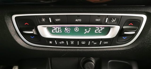 RENAULT Scenic usata, con Cruise Control
