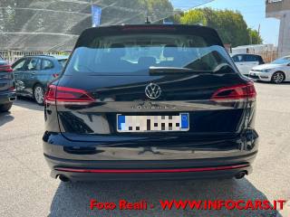 VOLKSWAGEN Touareg usata, con Climatizzatore