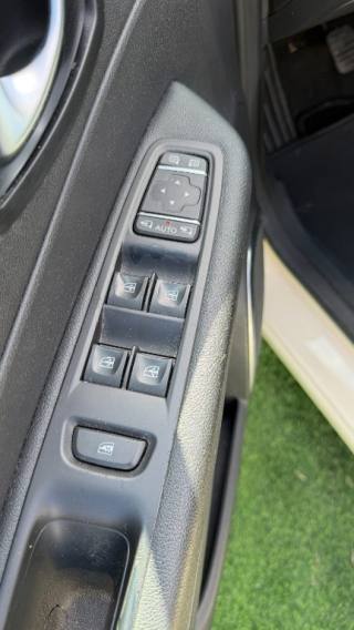 RENAULT Captur usata, con ESP