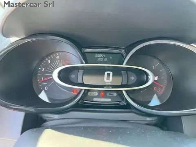 RENAULT Clio usata, con Servosterzo