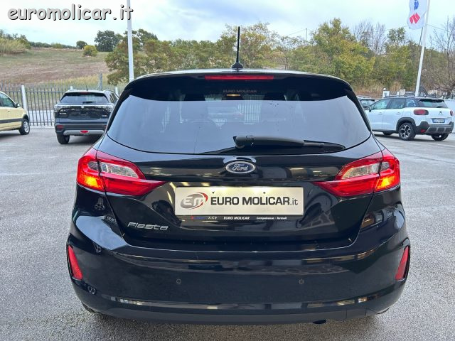 FORD Fiesta usata, con Sensori di parcheggio anteriori