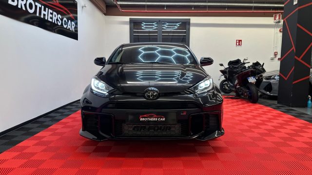 TOYOTA Yaris usata, con Airbag laterali