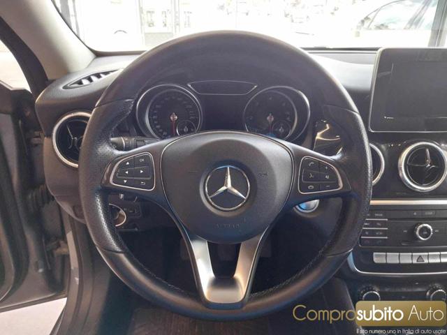 MERCEDES-BENZ CLA 180 usata 31