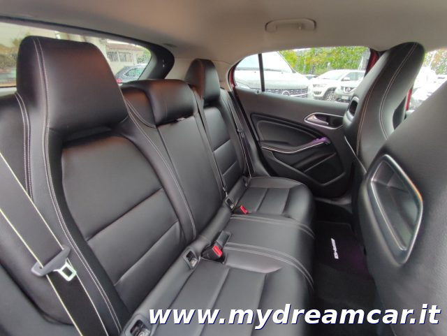 MERCEDES-BENZ GLA 200 usata, con Bracciolo
