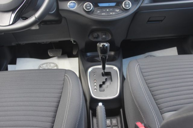 TOYOTA Yaris usata, con Frenata d