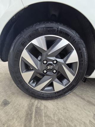 HYUNDAI i10 usata, con Fendinebbia