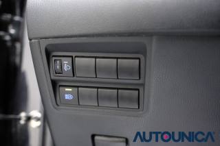 TOYOTA Yaris usata, con Bracciolo