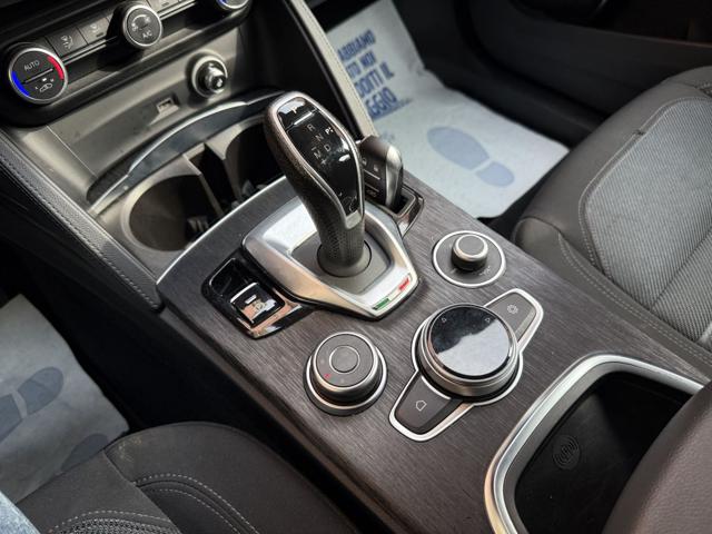 ALFA ROMEO Stelvio usata, con Controllo trazione