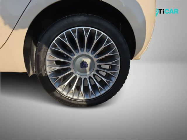 LANCIA Ypsilon usata, con Controllo trazione