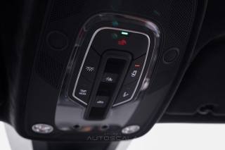 LAMBORGHINI Urus usata, con Head-up display