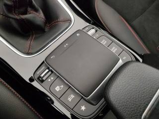 MERCEDES-BENZ CLA 180 usata, con Vetri oscurati