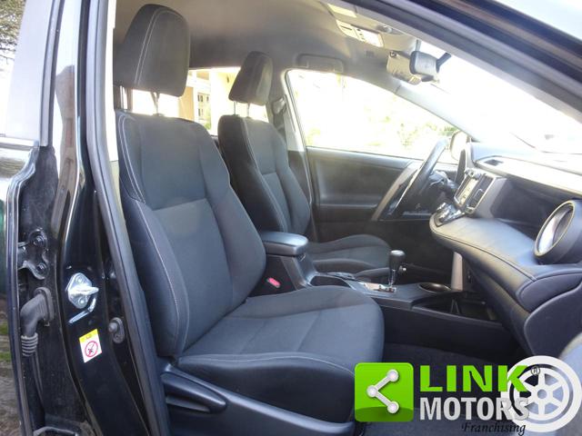 TOYOTA RAV 4 usata, con Volante in pelle