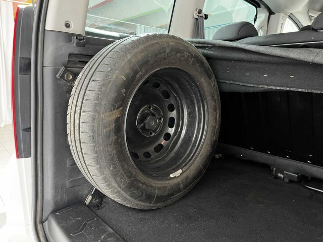 PEUGEOT Partner usata 28