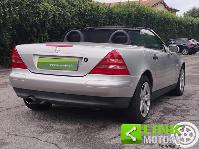 MERCEDES-BENZ SLK 200 usata, con Cerchi in lega