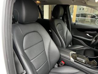 MERCEDES-BENZ 220 usata, con Touch screen