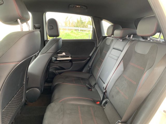 MERCEDES-BENZ B 180 usata, con Park Distance Control