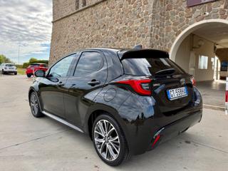 TOYOTA Yaris usata, con Specchietto retrovisore con funzione antiabbagliamento