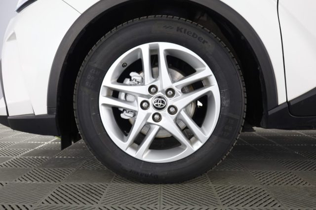 TOYOTA C-HR usata 8