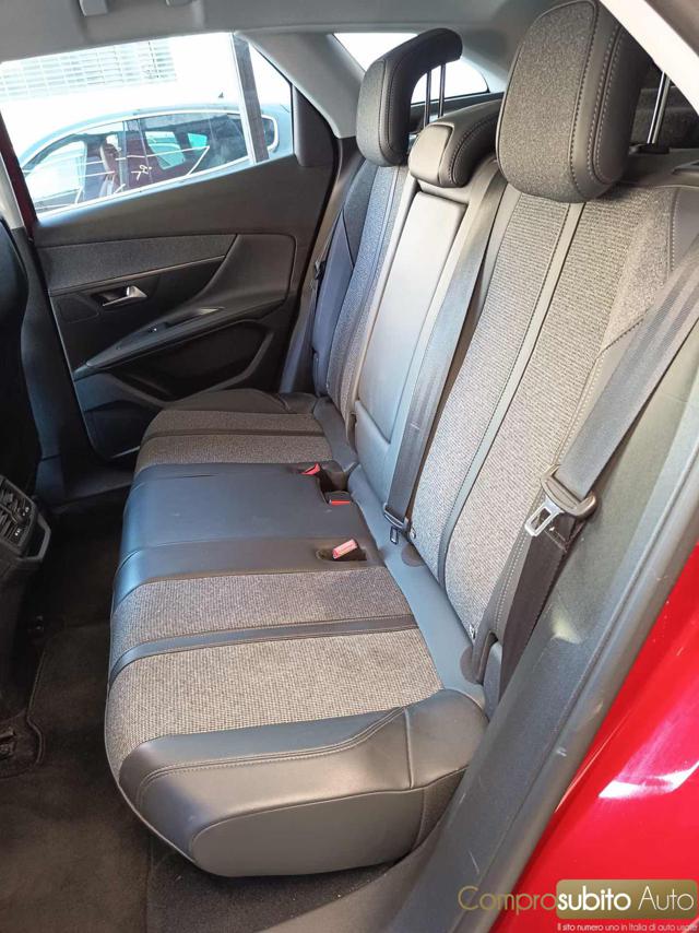 PEUGEOT 3008 usata, con Sedile posteriore sdoppiato