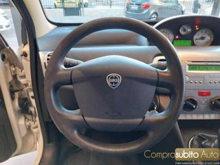 LANCIA Ypsilon usata 13