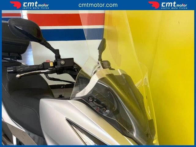 KAWASAKI J 300 usata 6