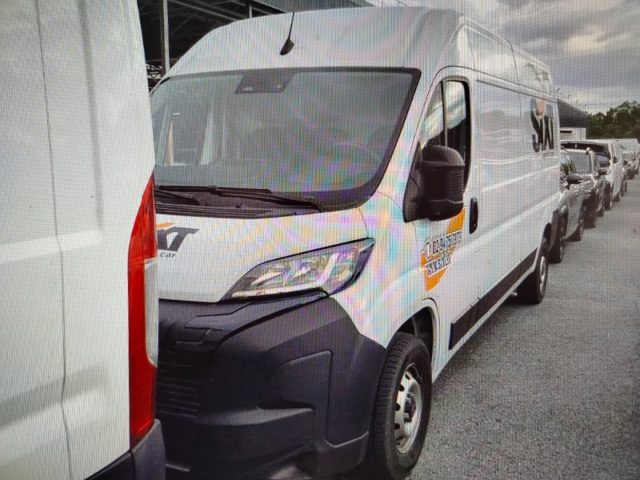PEUGEOT Boxer usata, con ABS