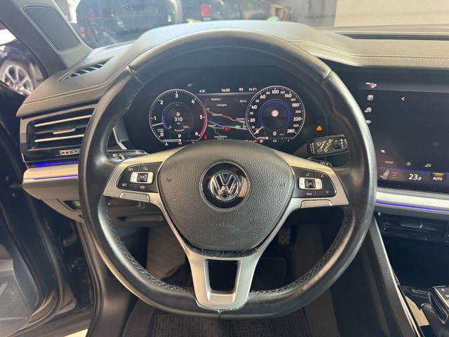 VOLKSWAGEN Touareg usata, con Cerchi in lega