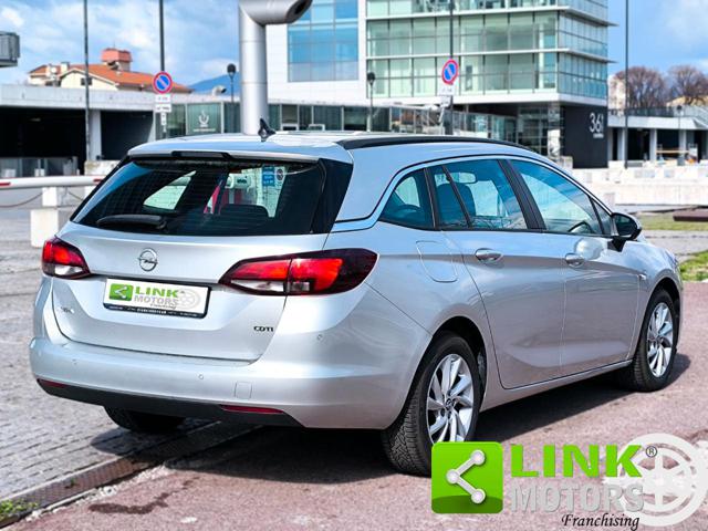 OPEL Astra usata, con Fari Xenon