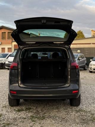 OPEL Zafira Tourer usata, con Controllo trazione